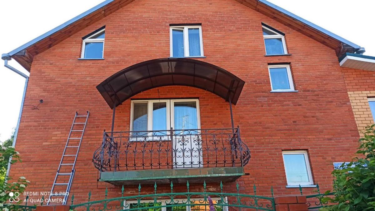Козырьки по индивидуальным проектам