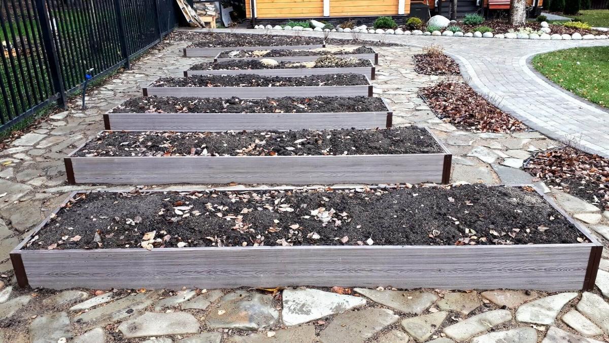 Готовая грядка из ДПК высотой 225 мм, 3*1 м Венге 