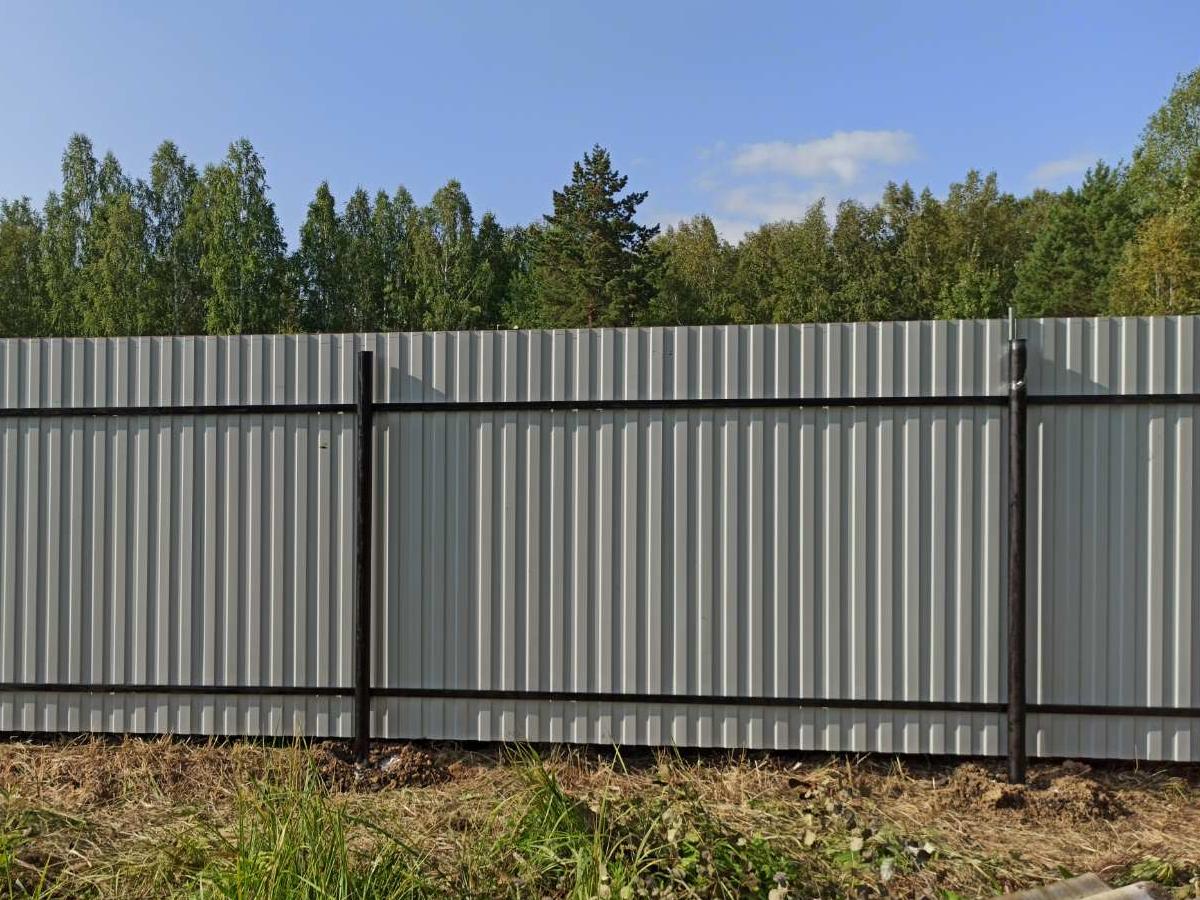Забор из профнастила с полимерным покрытием "Зеленый мох" 