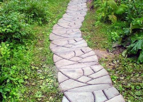 Опалубка для садовых дорожек