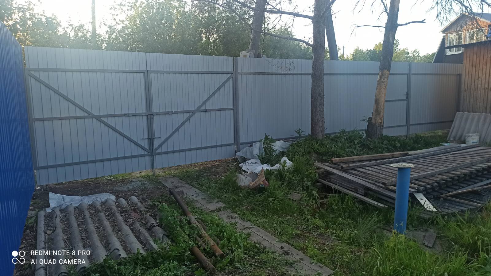 Забор из профнастила с полимерным покрытием "Синий" 